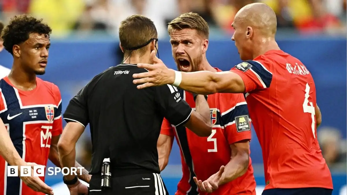 世界杯2026：英格兰进球前球是否碰到蜘蛛摄像头？挪威对此表示不确定